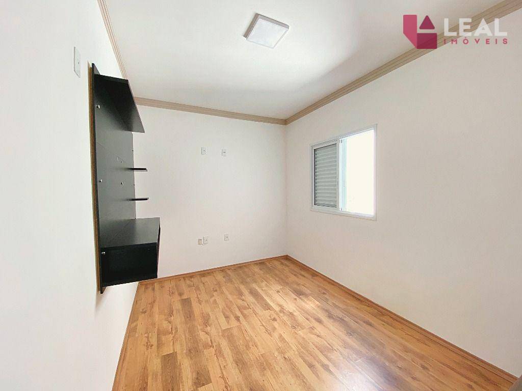 Apartamento para alugar com 2 quartos, 74m² - Foto 14