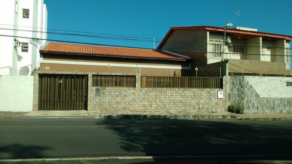 Casa à venda com 5 quartos, 220m² - Foto 23