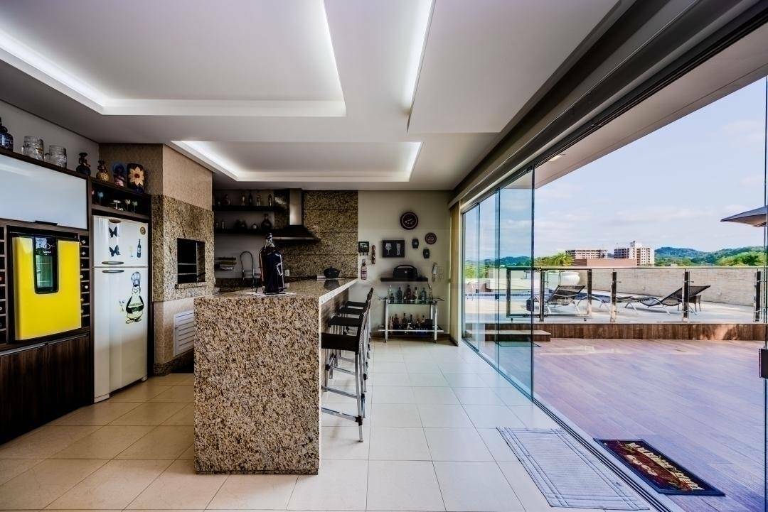 Casa de Condomínio à venda com 4 quartos, 470m² - Foto 4