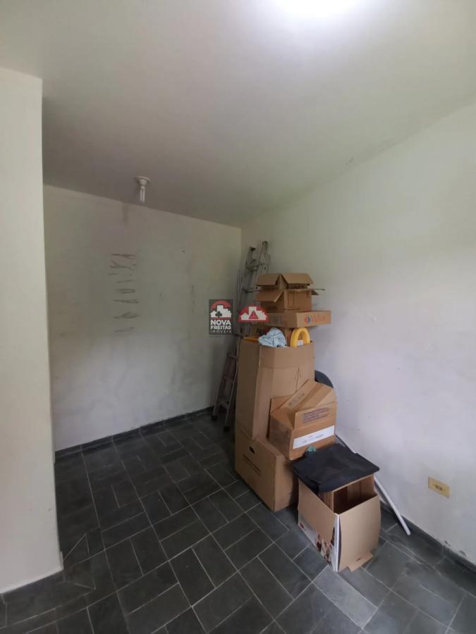 Sobrado à venda com 4 quartos, 320m² - Foto 2