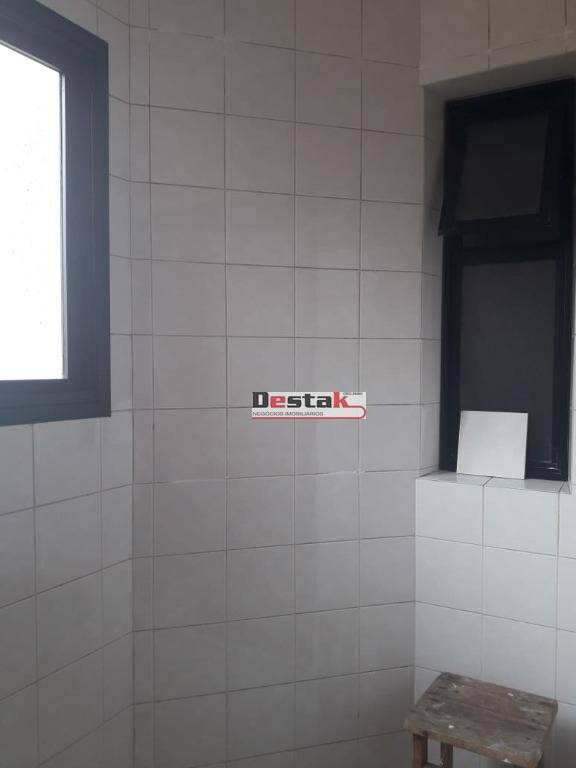 Apartamento à venda com 3 quartos, 80m² - Foto 26