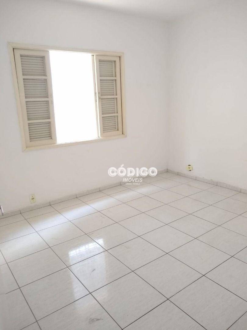 Casa à venda com 3 quartos, 160m² - Foto 2