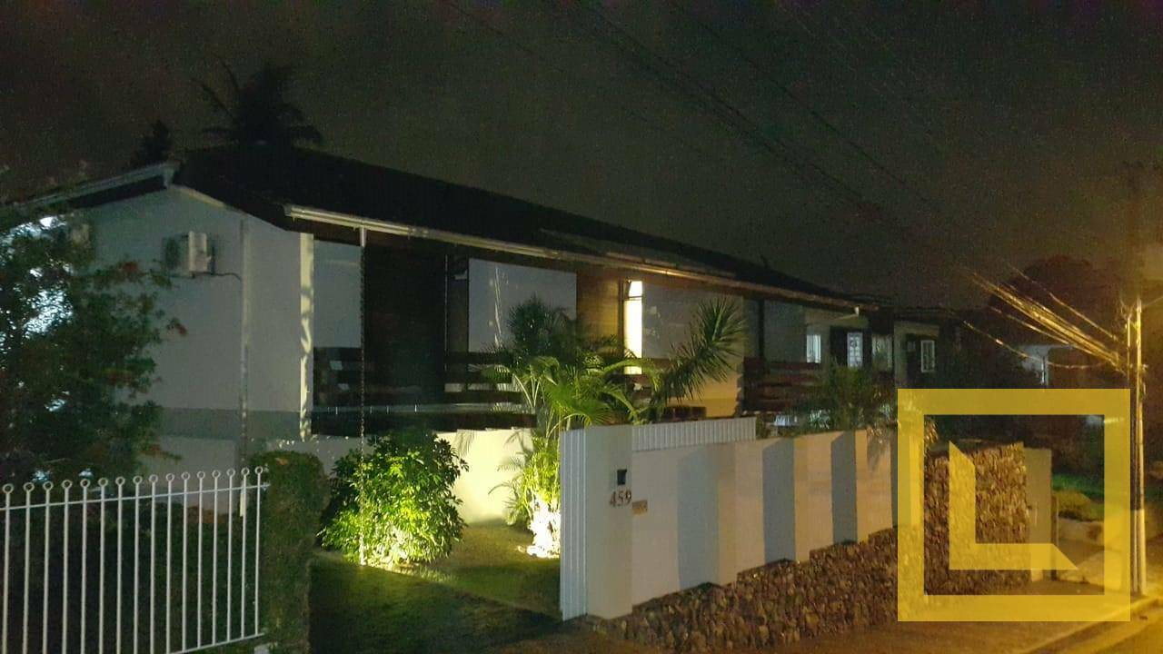 Casa à venda com 3 quartos, 600m² - Foto 25