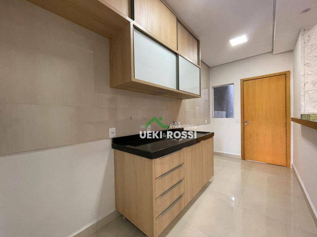 Casa à venda e aluguel com 3 quartos, 87m² - Foto 17