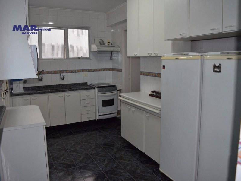 Apartamento à venda com 3 quartos, 155m² - Foto 17