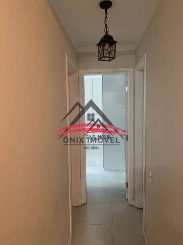 Apartamento à venda com 2 quartos, 67m² - Foto 4