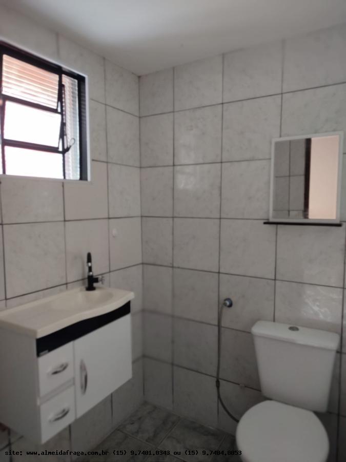 Casa à venda com 3 quartos, 200m² - Foto 14