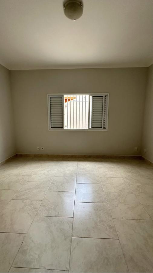 Casa para alugar com 3 quartos, 164m² - Foto 12