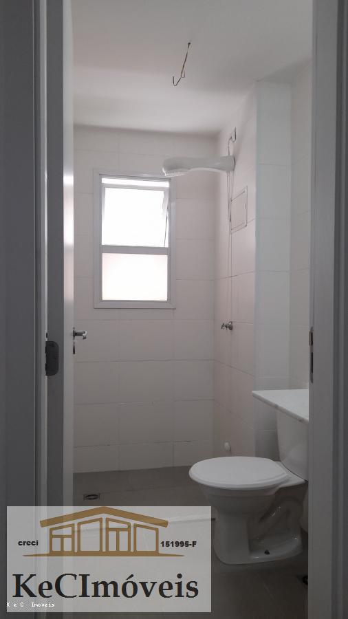 Apartamento à venda com 2 quartos, 65m² - Foto 23