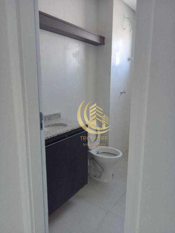 Apartamento para alugar com 2 quartos, 77m² - Foto 13