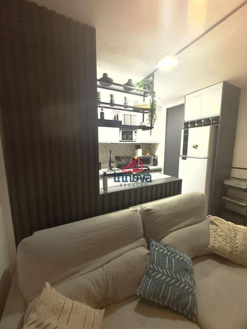 Apartamento à venda com 2 quartos, 42m² - Foto 4