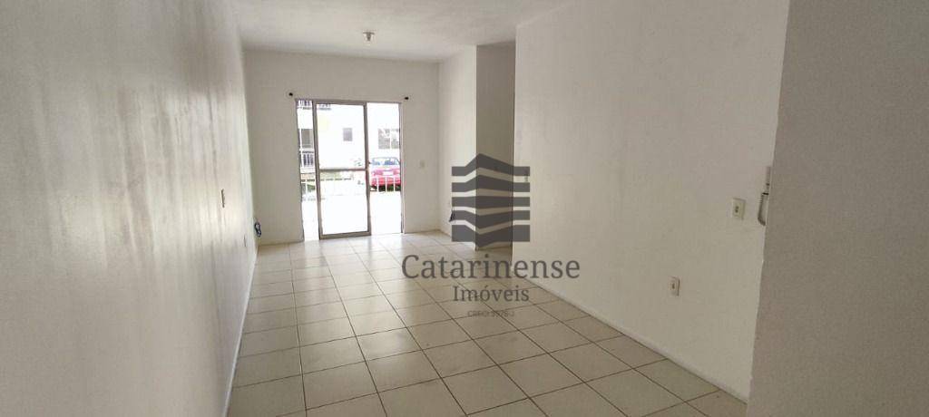 Apartamento à venda com 2 quartos, 57m² - Foto 12