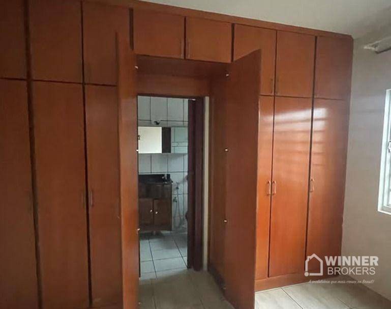 Casa à venda com 5 quartos, 220m² - Foto 5