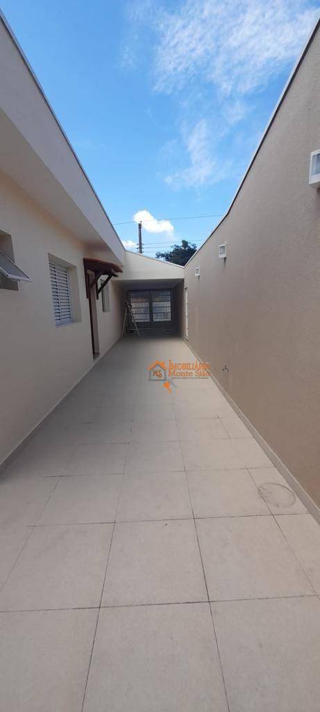 Casa à venda com 3 quartos, 250m² - Foto 2