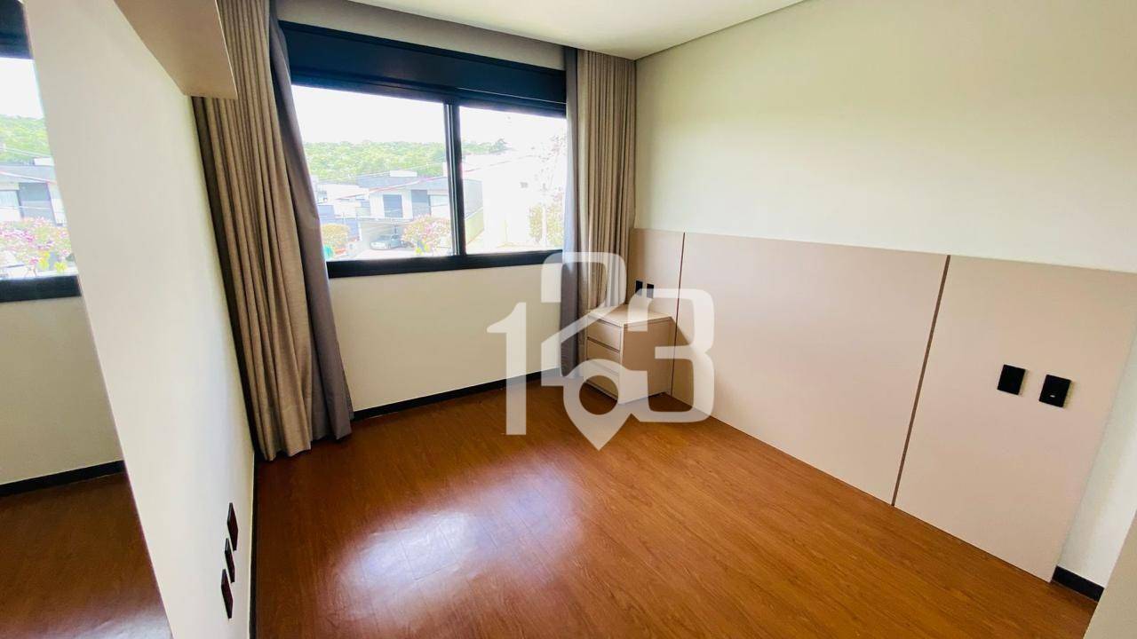 Casa de Condomínio à venda e aluguel com 3 quartos, 261m² - Foto 12