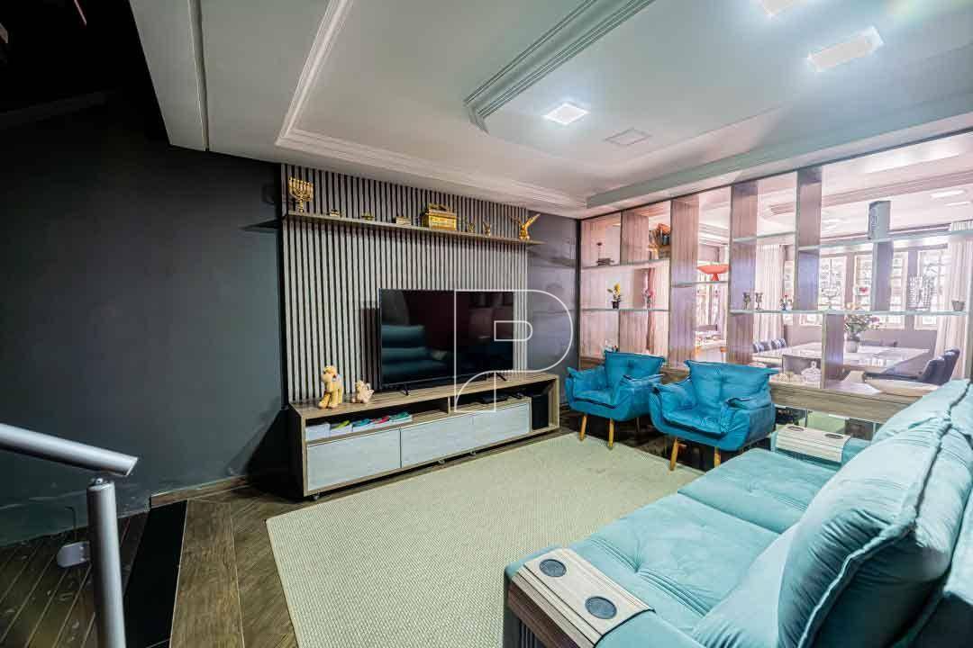 Casa à venda com 6 quartos, 420m² - Foto 4