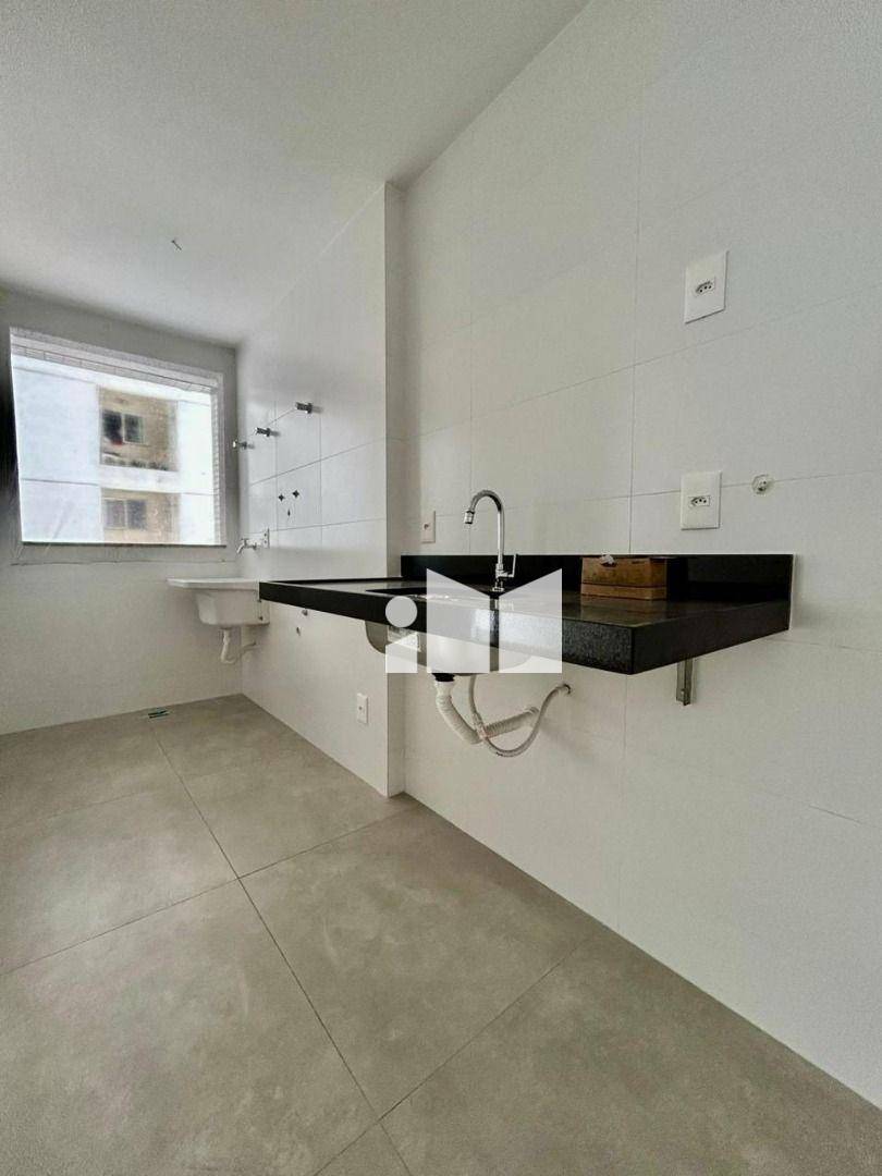 Apartamento à venda com 2 quartos, 65m² - Foto 8