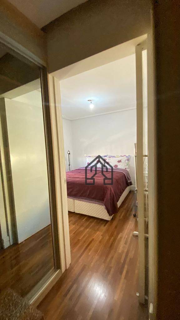 Apartamento à venda com 3 quartos, 121m² - Foto 13