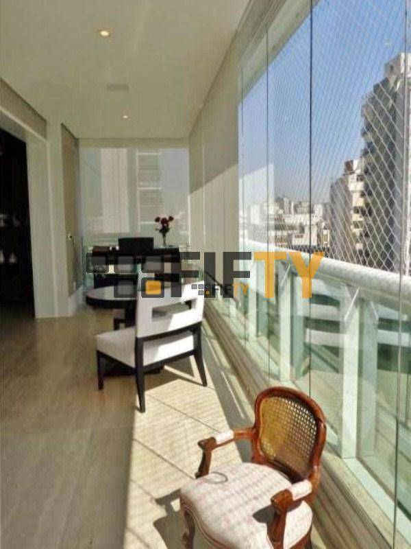 Apartamento à venda com 3 quartos, 234m² - Foto 3