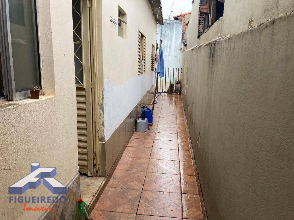 Casa à venda com 2 quartos, 121m² - Foto 12