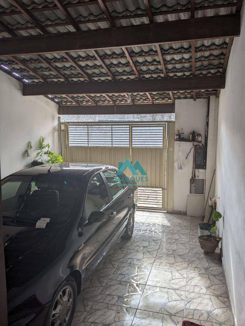 Sobrado à venda com 2 quartos, 120m² - Foto 1