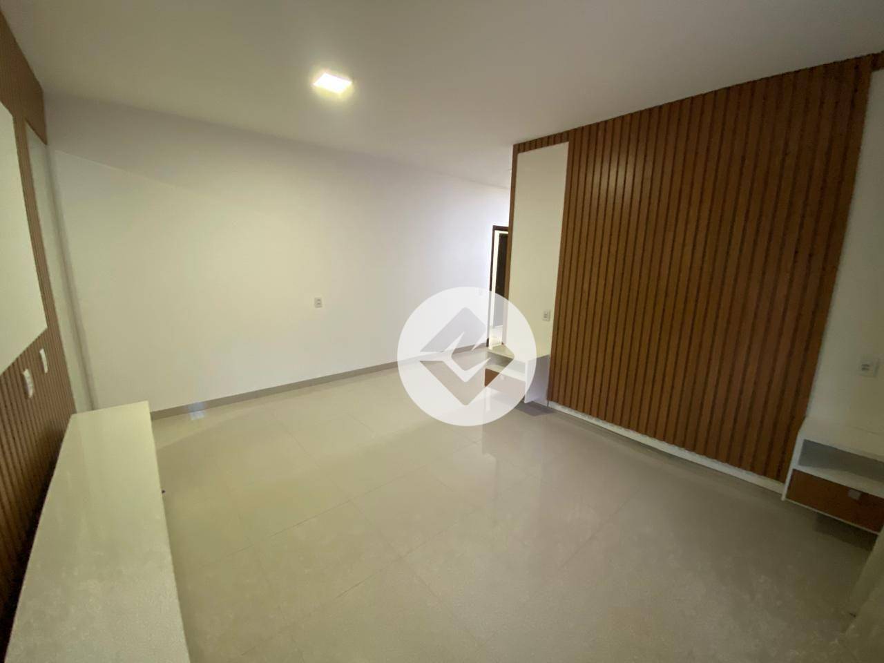 Casa para alugar com 4 quartos, 350m² - Foto 17