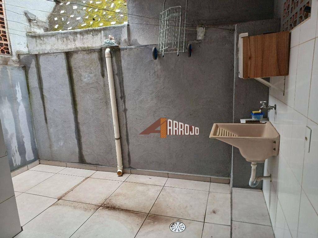 Sobrado à venda com 2 quartos, 88m² - Foto 14