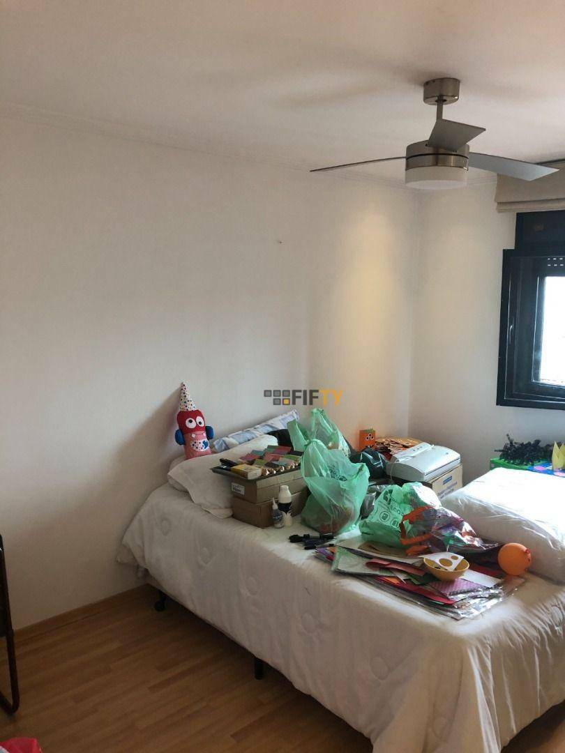 Apartamento à venda com 4 quartos, 220m² - Foto 55