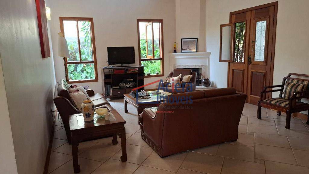 Casa de Condomínio para alugar com 3 quartos, 176m² - Foto 13