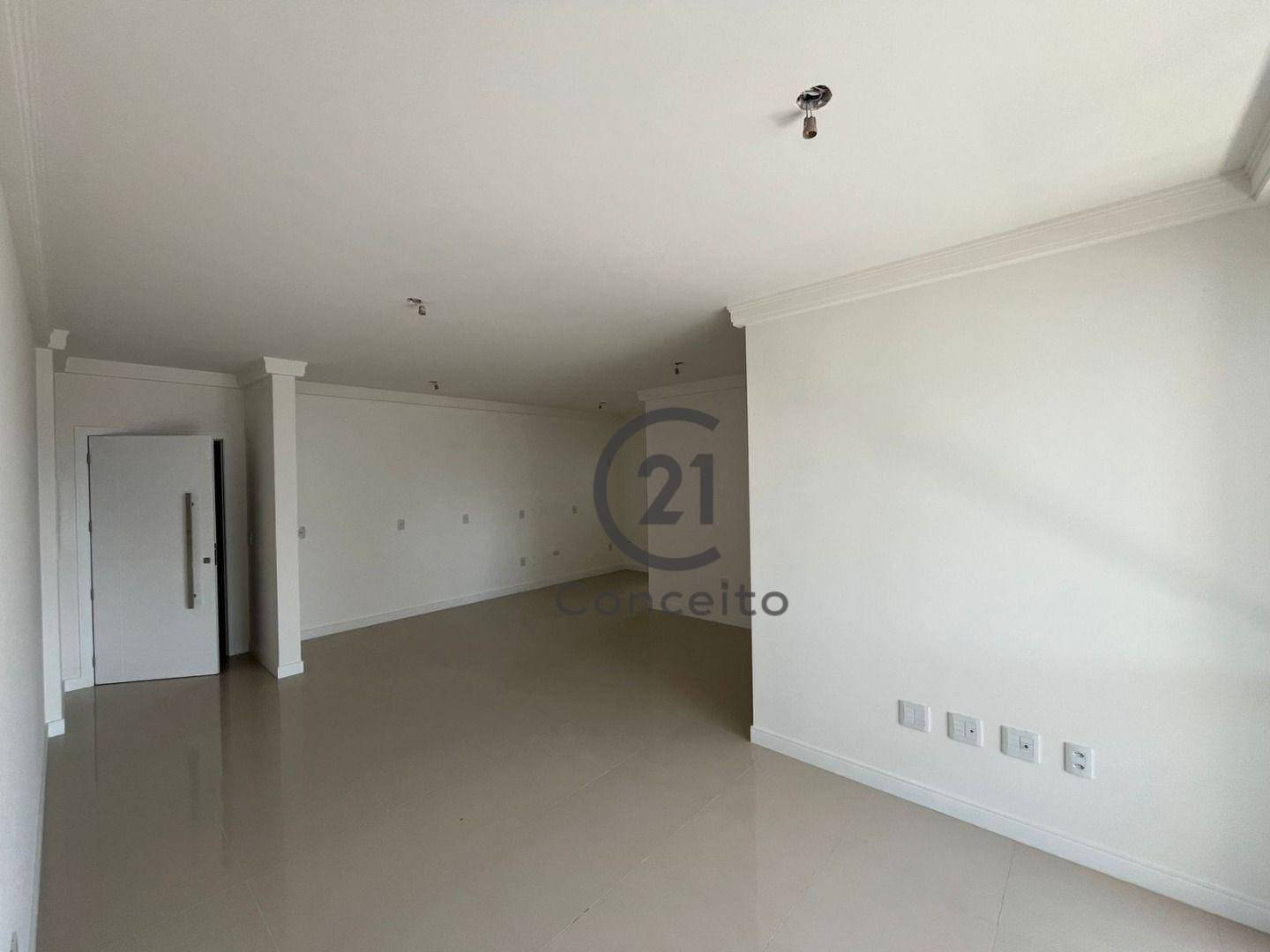 Apartamento à venda com 2 quartos, 96m² - Foto 1