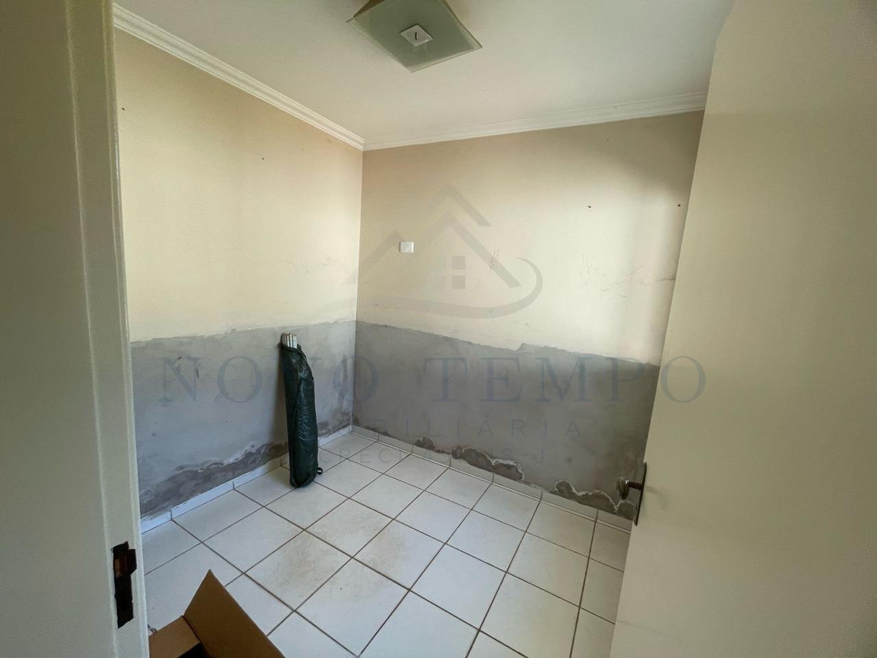 Casa à venda com 3 quartos, 337m² - Foto 8