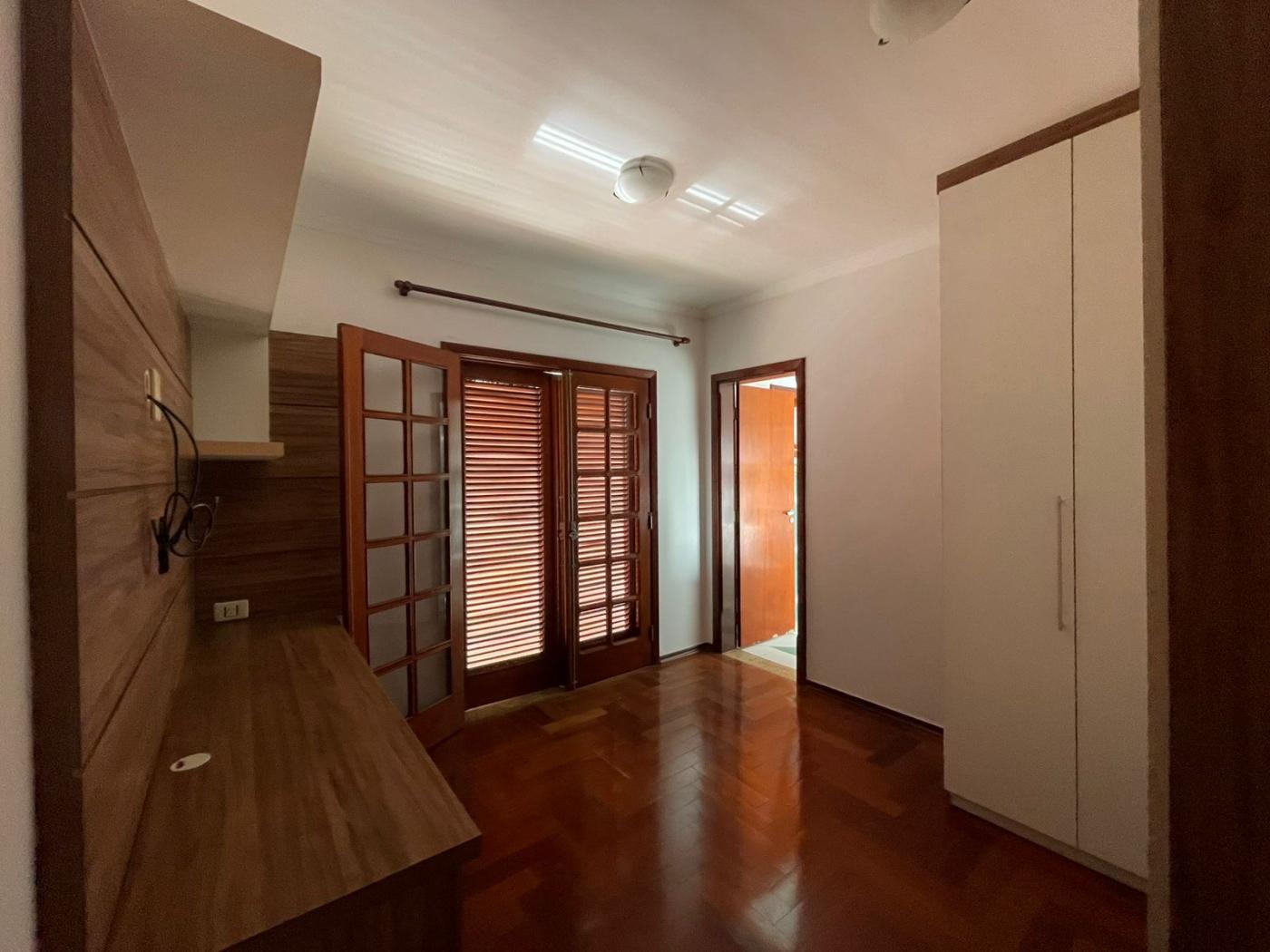 Casa à venda com 3 quartos, 286m² - Foto 16