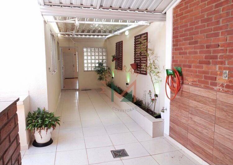 Casa à venda com 3 quartos, 176m² - Foto 9