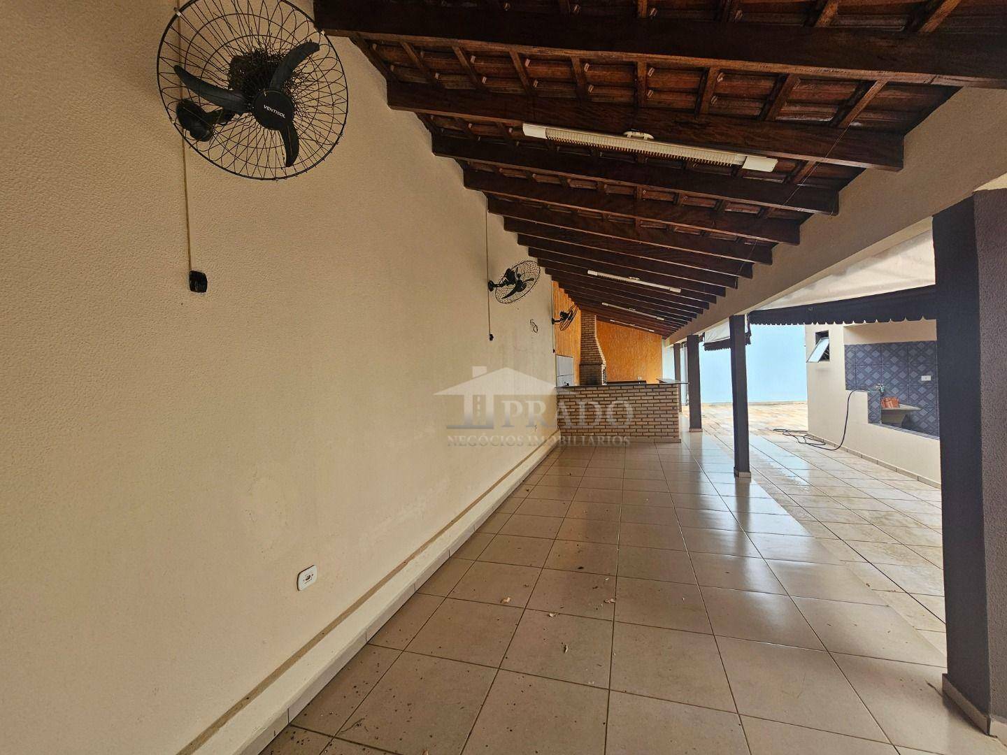 Casa para alugar com 3 quartos, 233m² - Foto 24