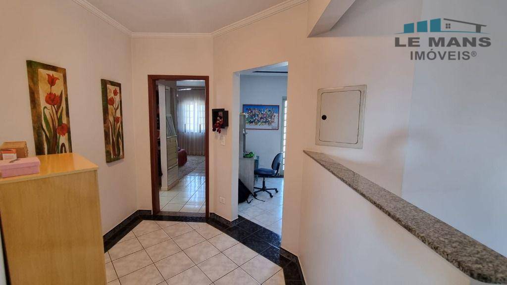 Casa à venda com 3 quartos, 237m² - Foto 24