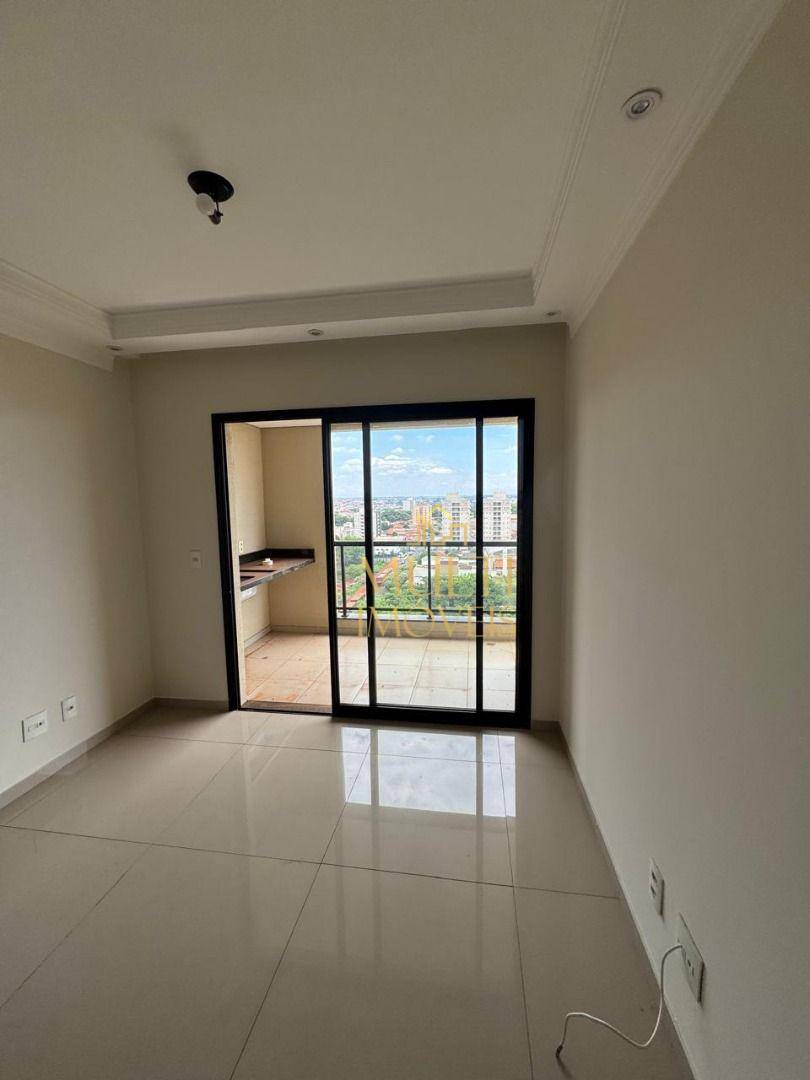 Apartamento à venda com 2 quartos, 76m² - Foto 1