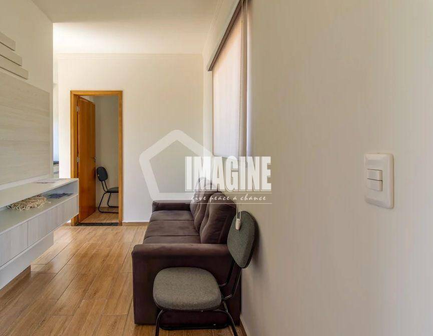 Apartamento à venda com 2 quartos, 77m² - Foto 2