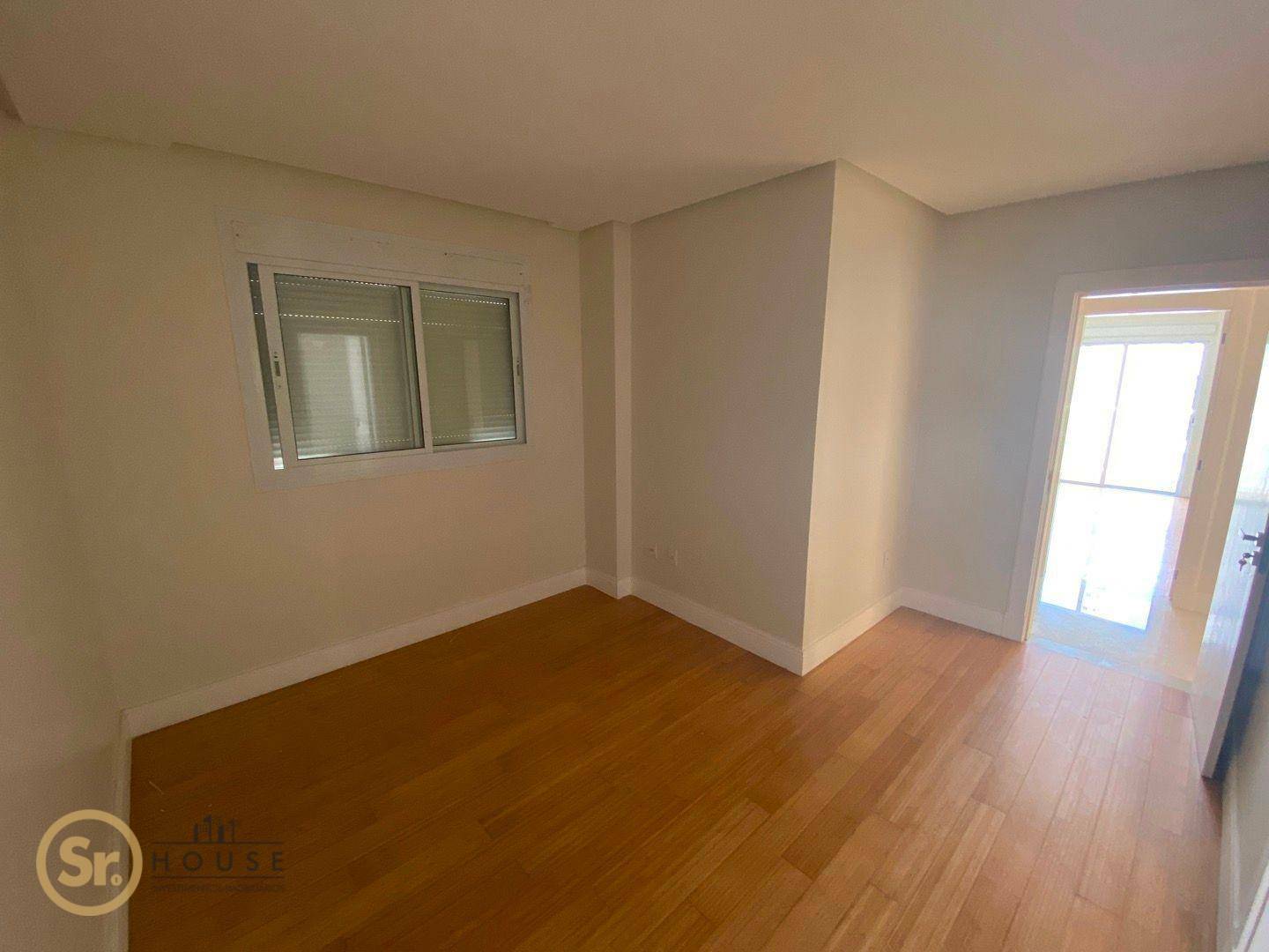 Apartamento à venda com 3 quartos, 130m² - Foto 8