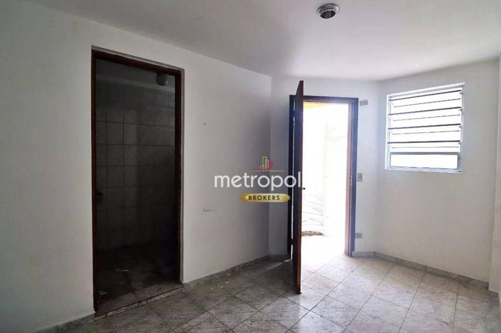 Casa de Condomínio para alugar com 4 quartos, 270m² - Foto 27