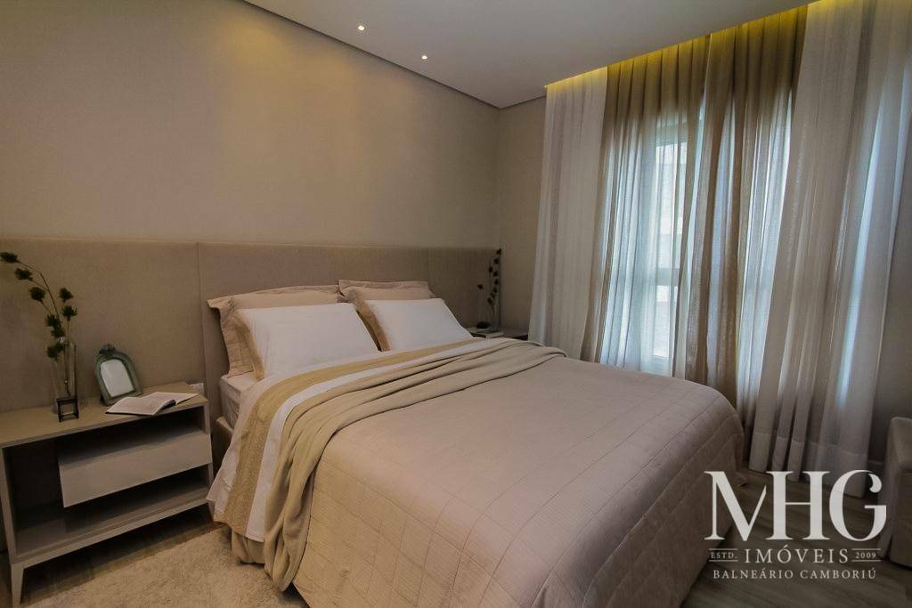 Apartamento à venda com 4 quartos, 207m² - Foto 39