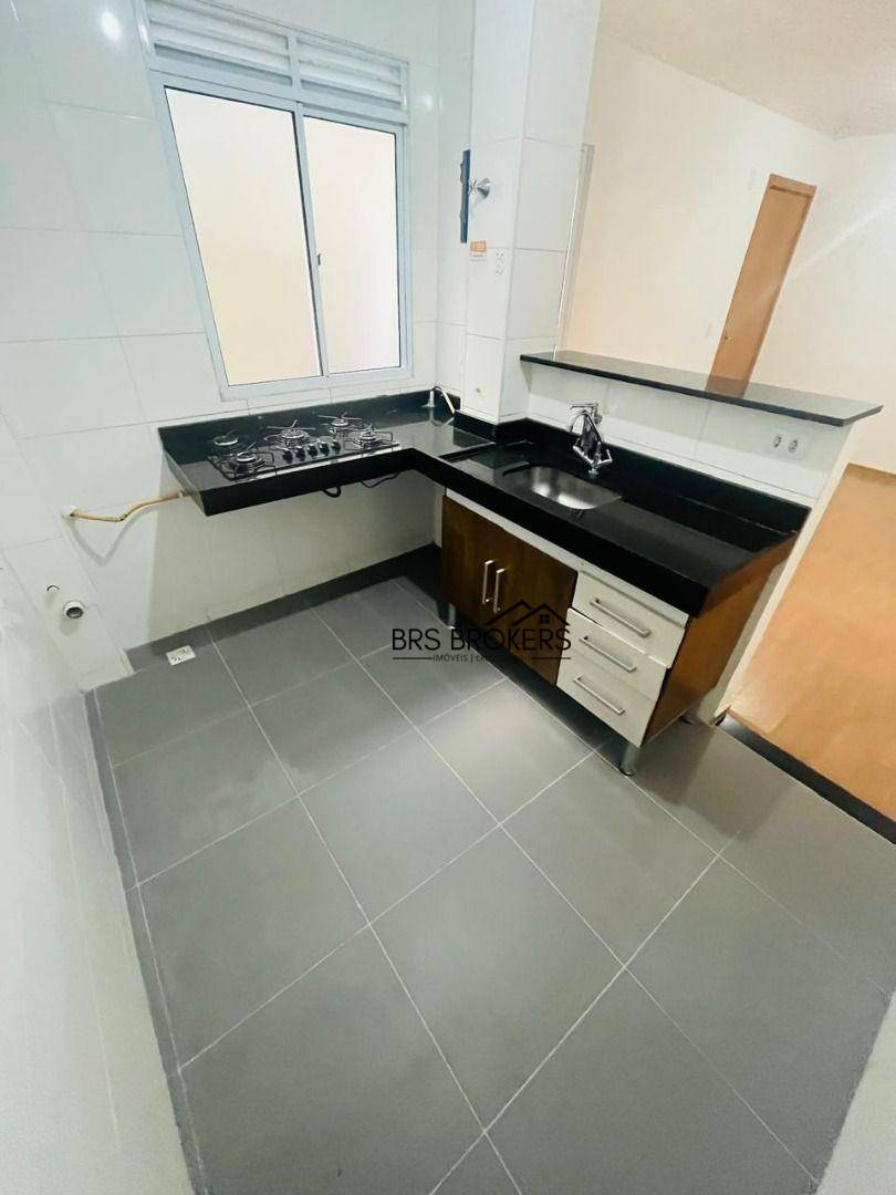 Apartamento à venda com 2 quartos, 38m² - Foto 27