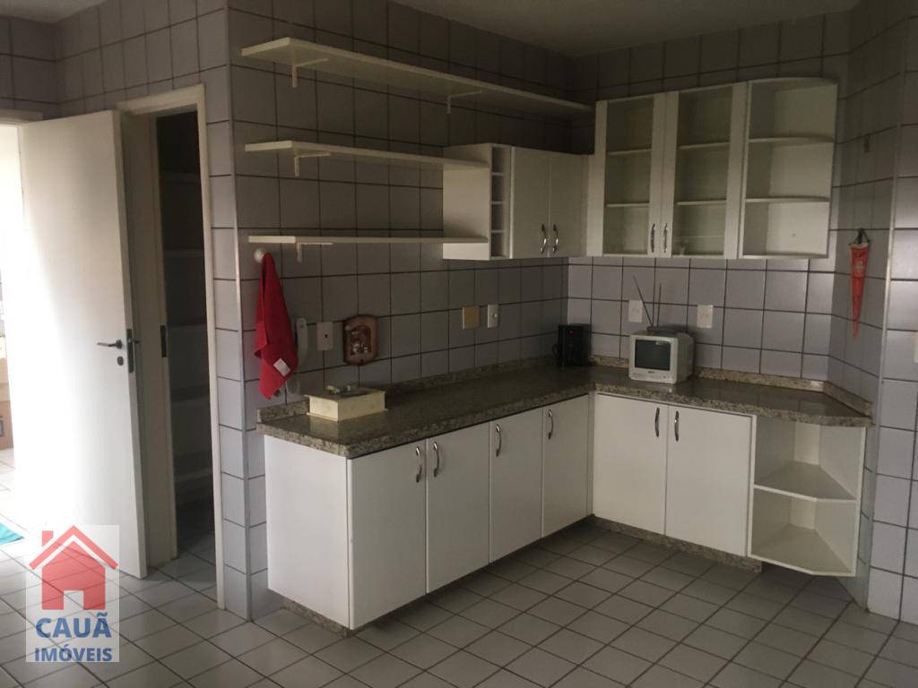 Apartamento à venda com 4 quartos, 212m² - Foto 9