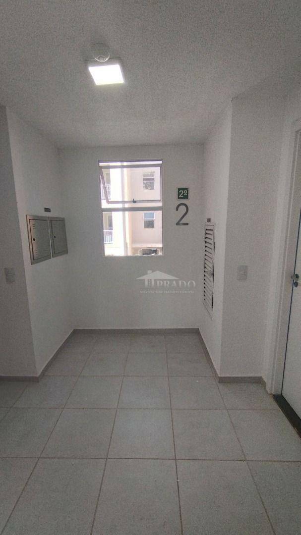 Apartamento à venda com 2 quartos, 45m² - Foto 11