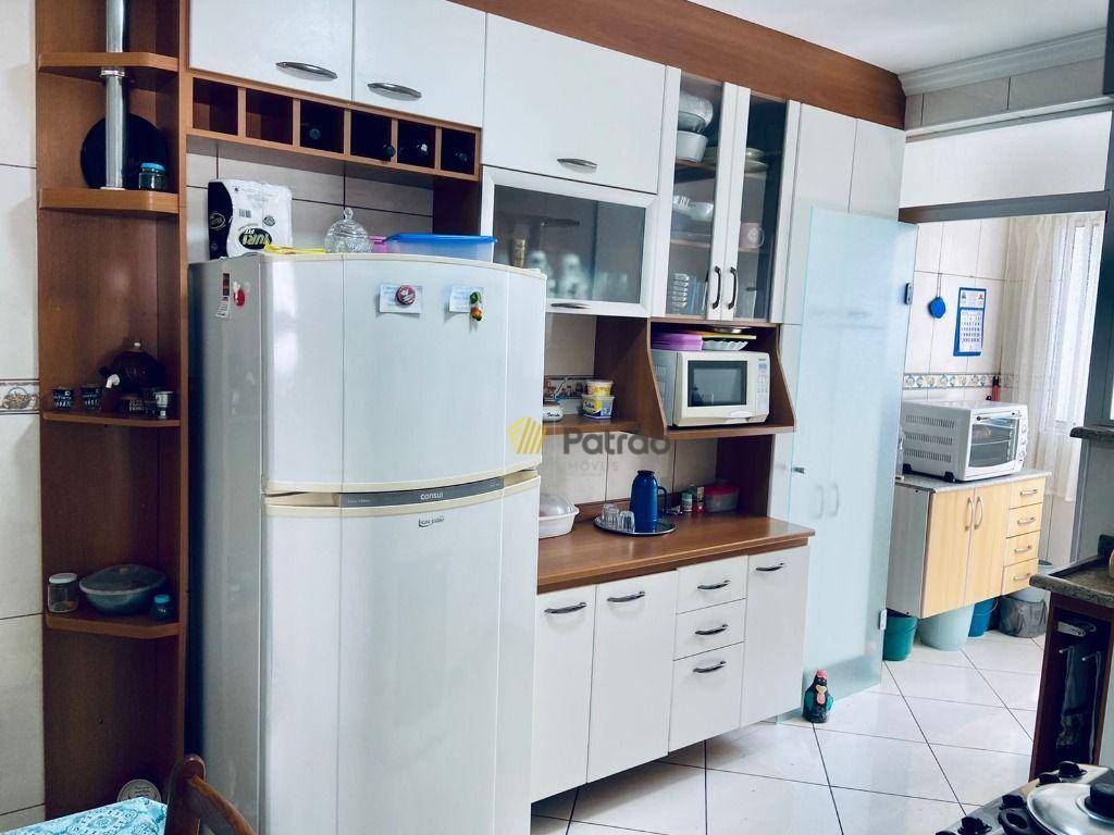 Apartamento à venda com 2 quartos, 82m² - Foto 5