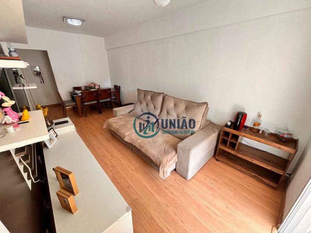 Apartamento à venda com 2 quartos, 85m² - Foto 10