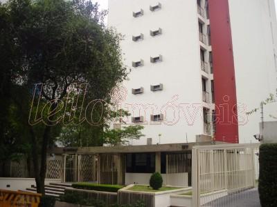 Apartamento para alugar com 3 quartos, 300m² - Foto 19