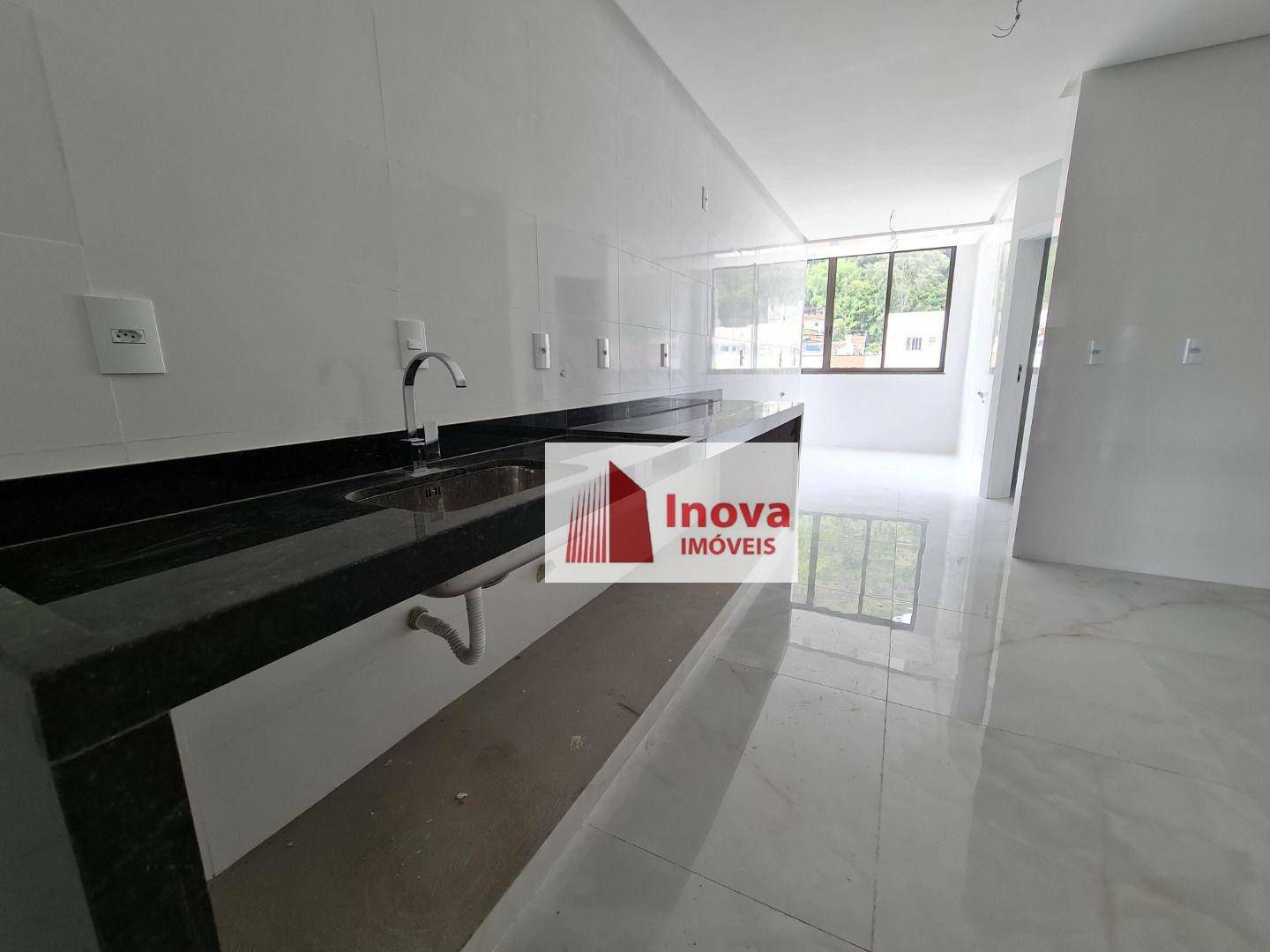 Apartamento à venda com 4 quartos, 225m² - Foto 29