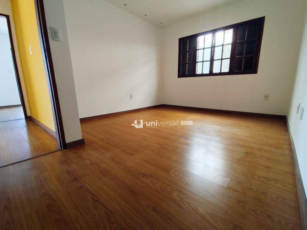 Casa à venda com 3 quartos, 295m² - Foto 9