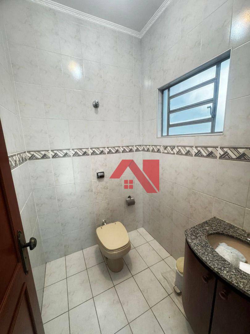 Sobrado à venda e aluguel com 3 quartos, 230m² - Foto 11