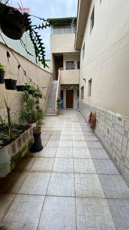 Sobrado à venda com 3 quartos, 300m² - Foto 15